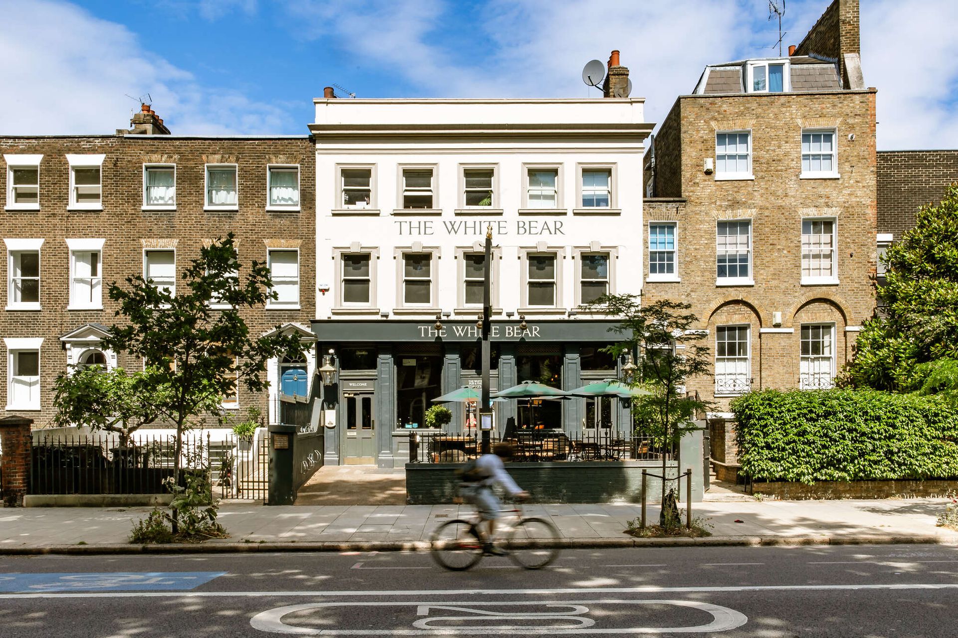 Photo of White Bear, Lambeth