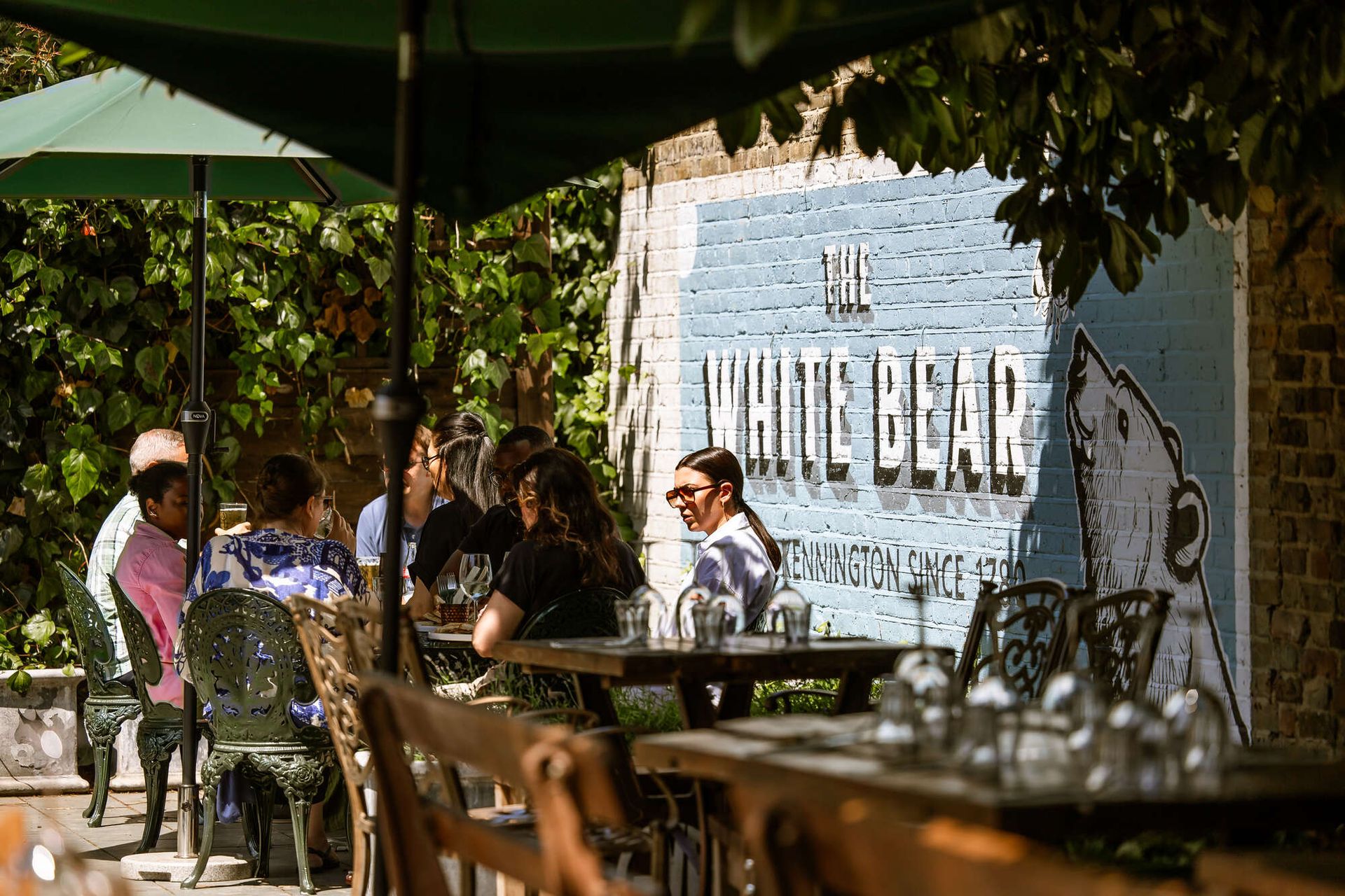 Photo of White Bear, Lambeth